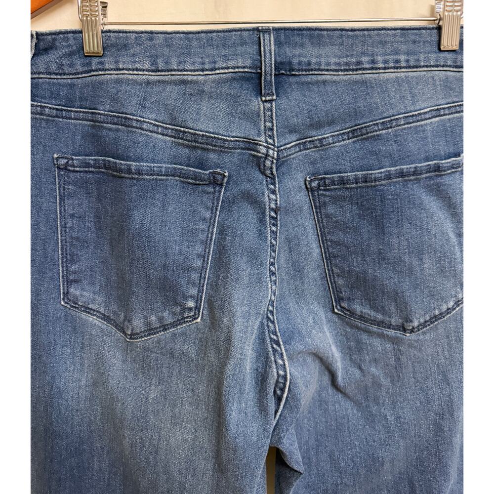 Old Navy Womens High Rise Flare Jeans 14 Stretch Denim Pockets NWT New - Picture 6 of 8